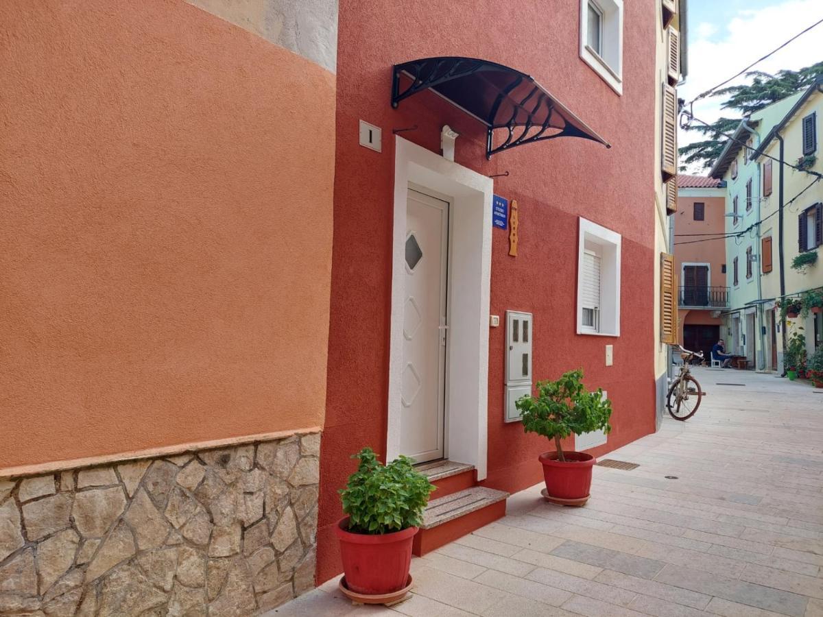 Leona Apartment Novigrad  Exterior photo
